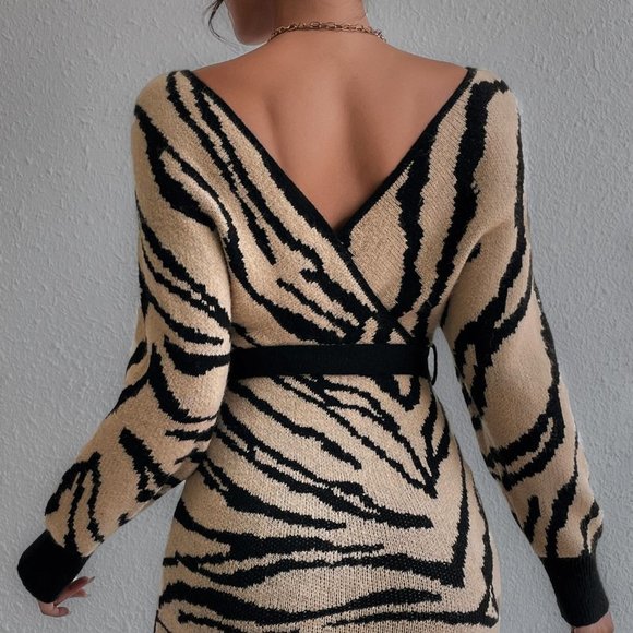 Apricot Preppy Womens Zebra Striped Pattern Batwing Sleeve Belted Sweater Dress - Picture 4 of 5